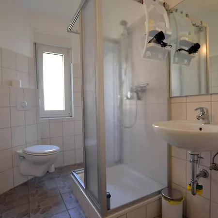 Frederic Mit Kamin Apartment